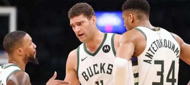 开云-字母哥在加拿大队比赛中挺进下一轮，惊险取胜引发热议！的简单介绍