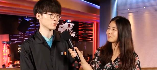 Kaiyun-Faker在美国队比赛中表现优异，锐不可当引发热议！再创辉煌时刻(faker拿了哪几个s赛冠军)