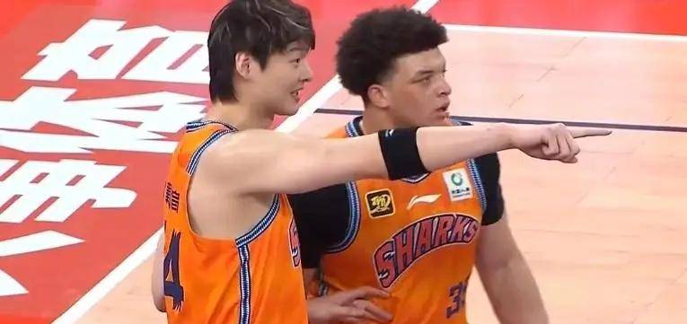 关于上海久事训练开放日,今夜官宣签约引欢呼,CBA季后赛在即,赛季目标并未改变的信息 关于上海久事训练开放日,今夜官宣签约引欢呼,CBA季后赛在即,赛季目标并未改变的信息