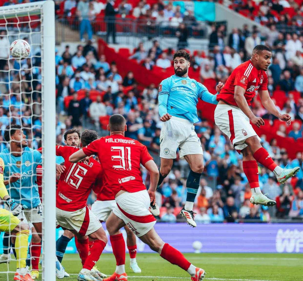 足总杯今晚走向成谜；利物浦复出首秀；气氛紧张；心理建设被强调(足总杯赛程赛制)