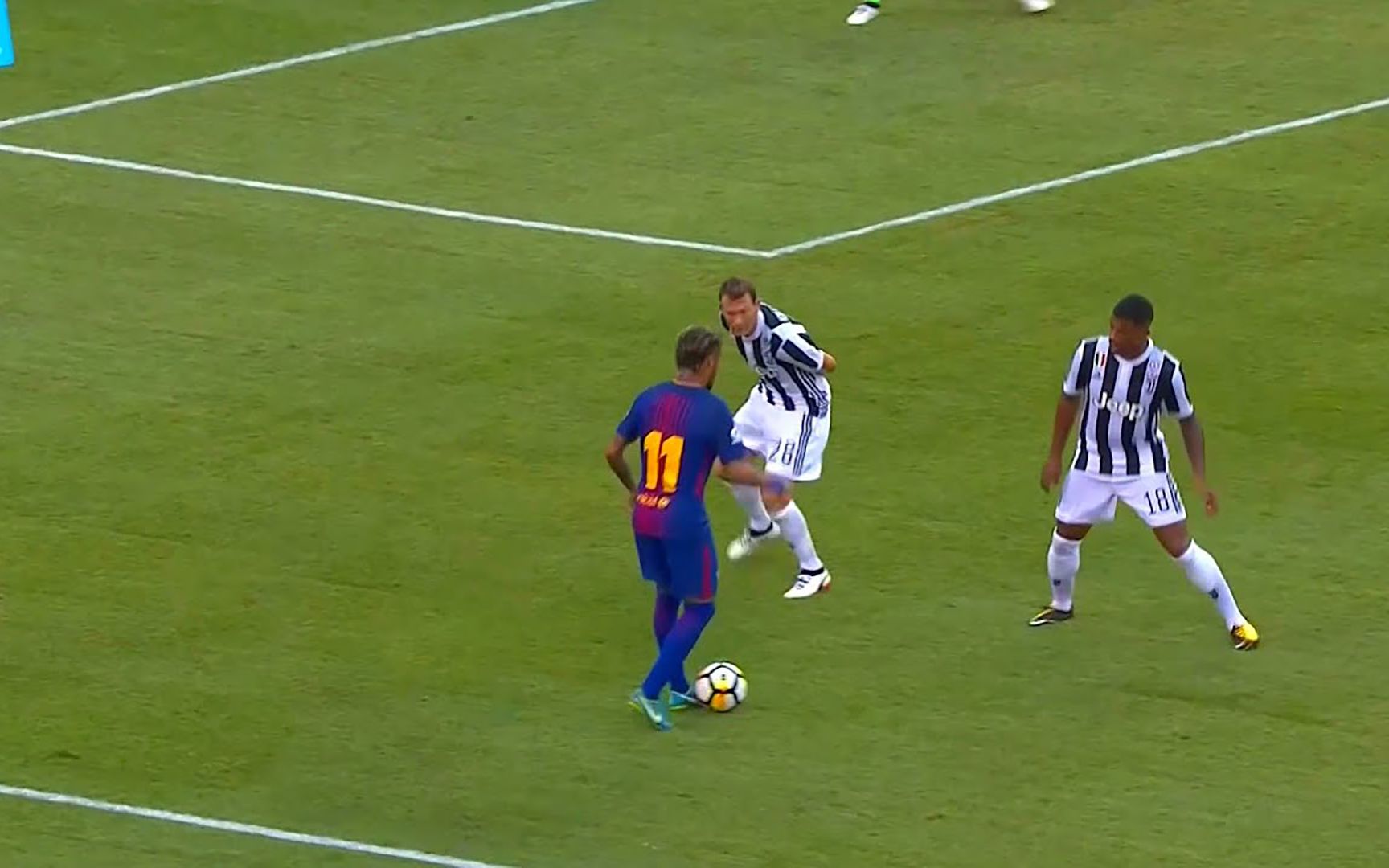  内马尔在尤文图斯比赛中爆冷,绝杀引发热议的是谁 